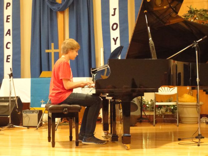 piano accompanist fees