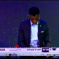 Tobi Peters HappyHour